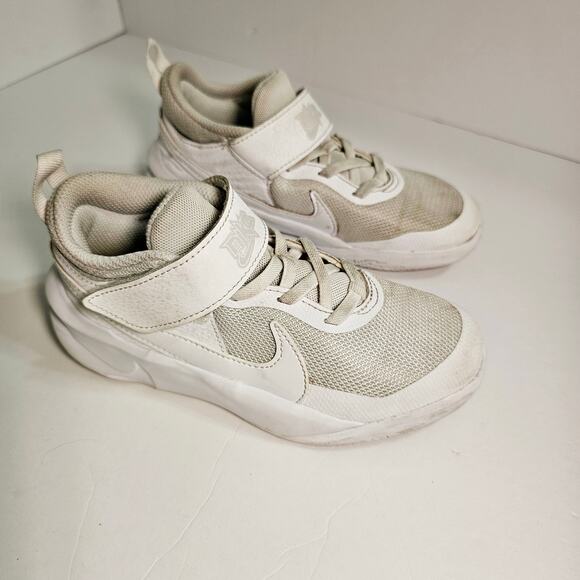 Nike Team Hustle 12C Toddler Shoes C6736-100 White Sneakers Preowned - Picture 3 of 9